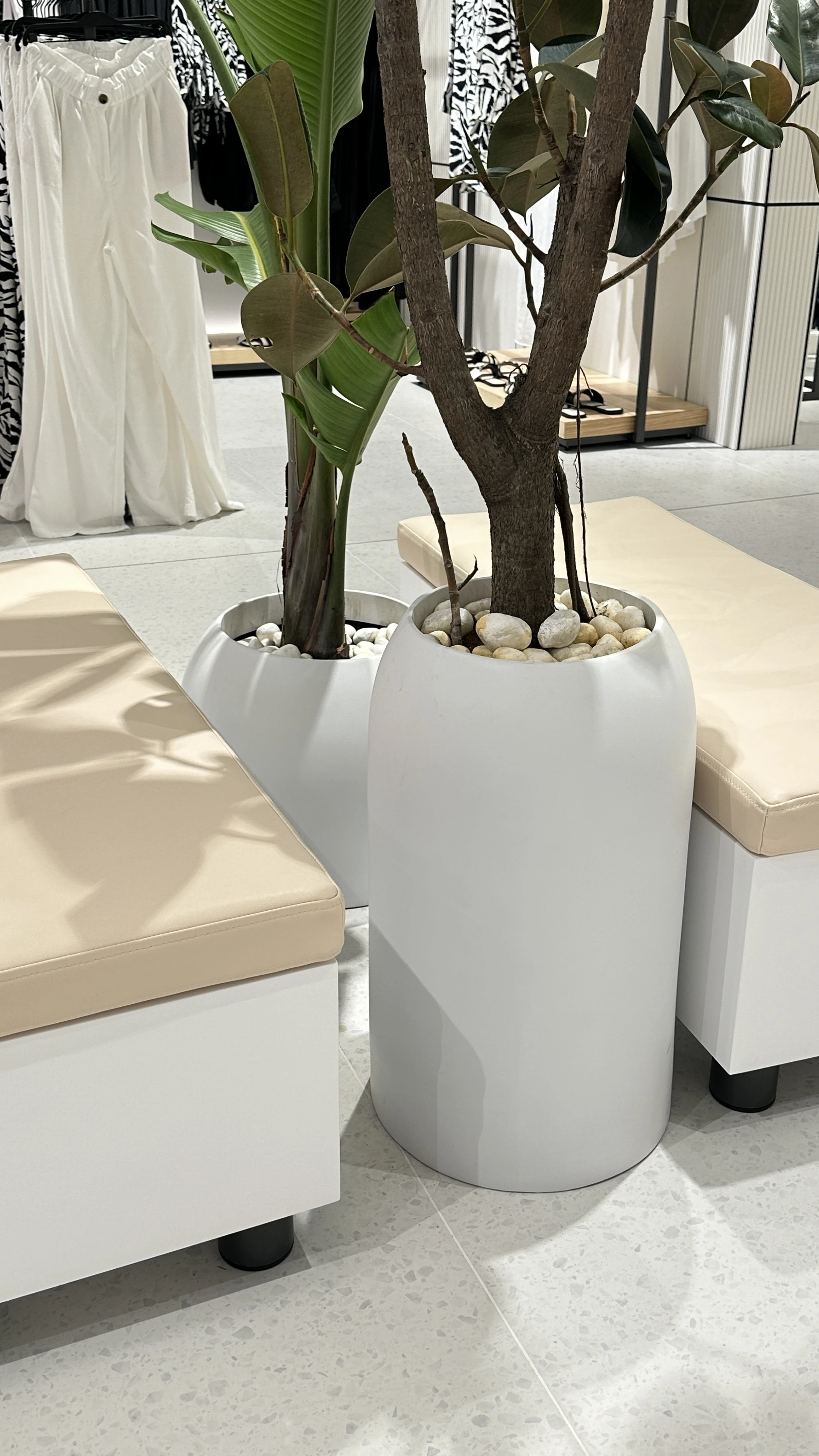 مزهرية مخروطية