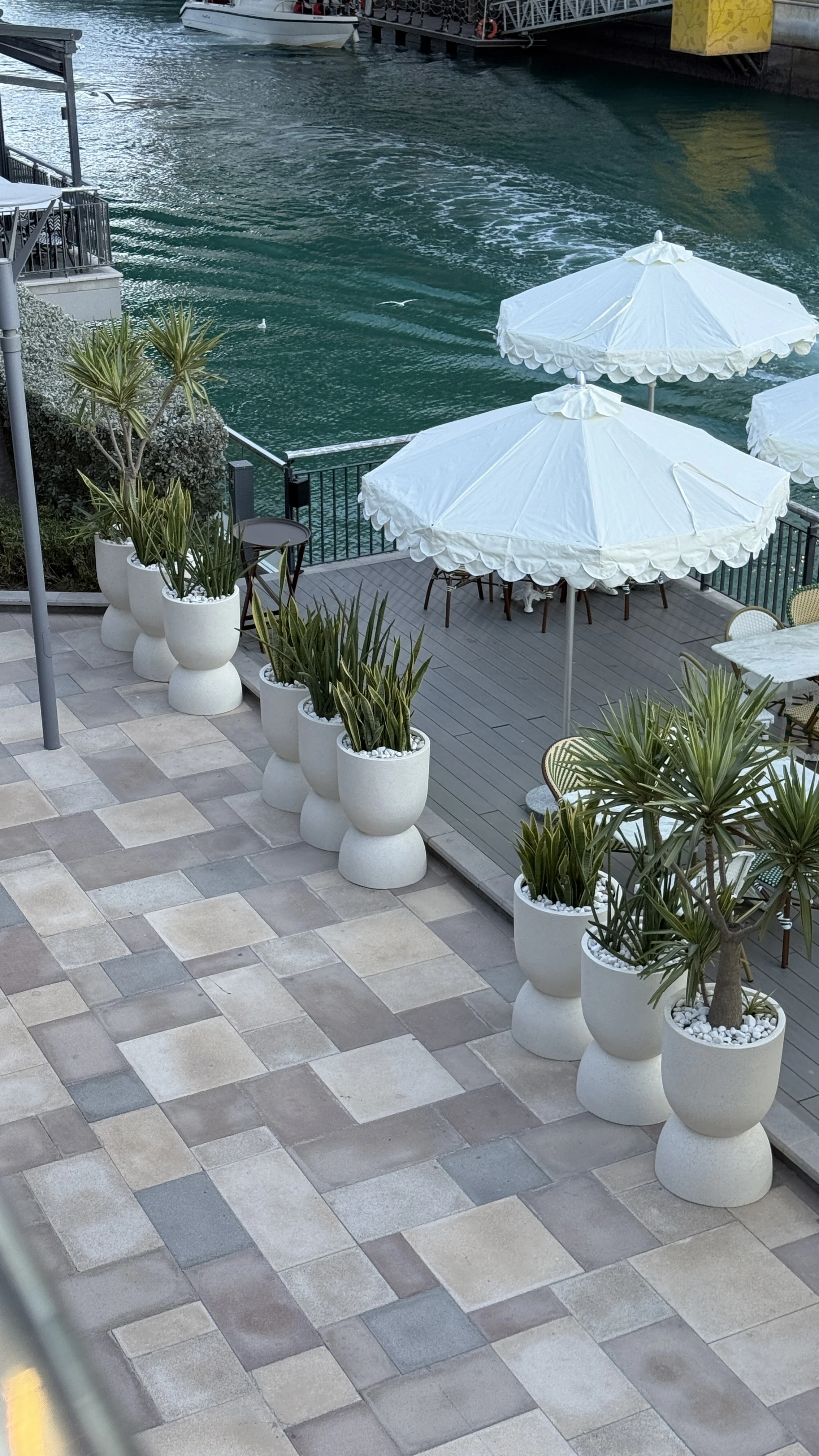 مزهرية ساعة رملية